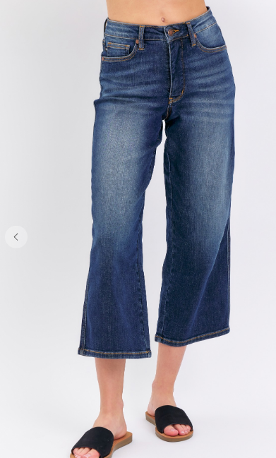 Judy Blue Mid-Rise Tummy Control Crop Wide