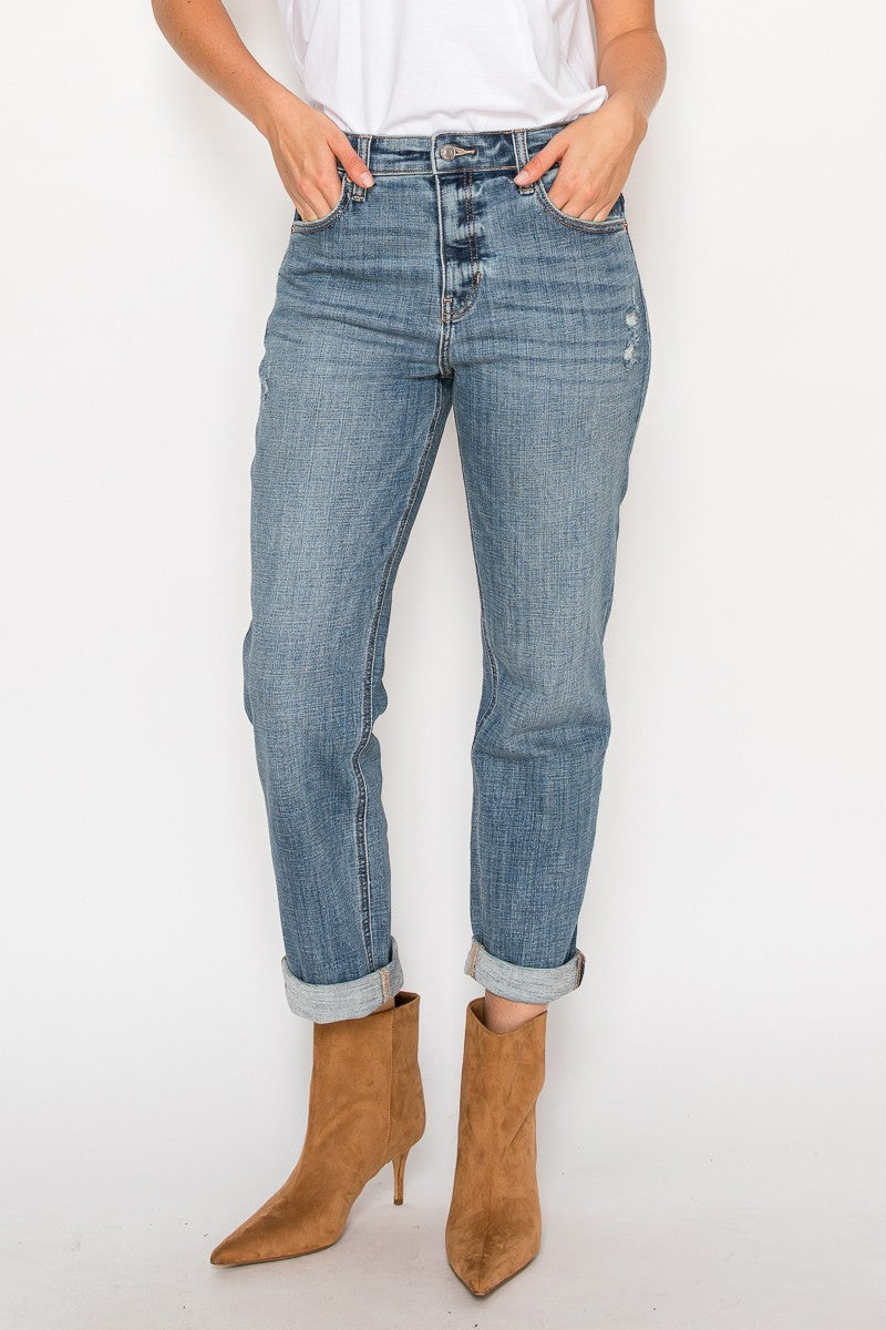 Aretmis Vintage Mid Rise Modern Boyfriend Jeans